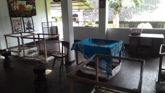 Batik studio, Sri Lanka. Photograph courtesy: Sushmit.